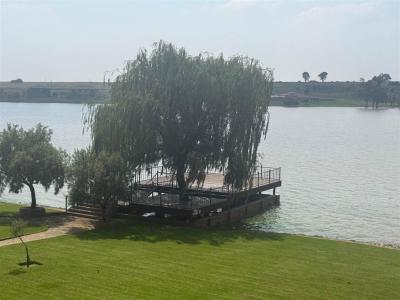6 Bedroom House in Vaal Dam-11