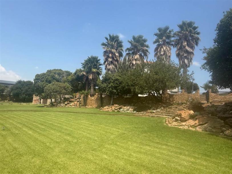 6 Bedroom House in Vaal Dam-15