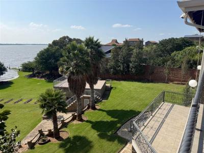6 Bedroom House in Vaal Dam-4