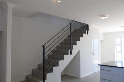 2 Bedroom House for Sale in Elfindale-3