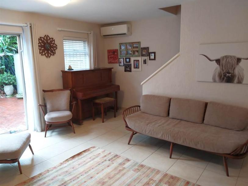 3 Bed Duplex in Durban North-10