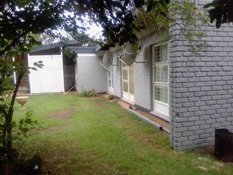 7 Bedroom House in Clubville-16