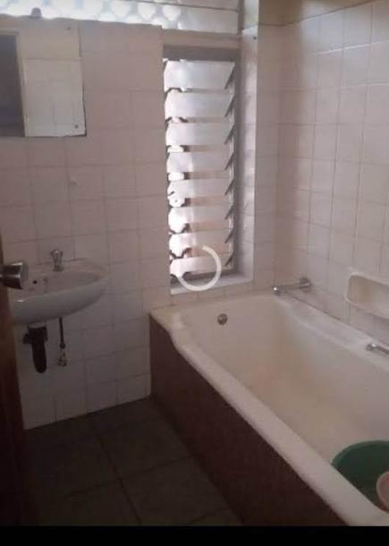 7 Bedroom House in Clubville-8