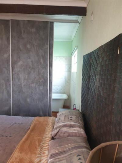 3 Bedroom House in The Rest-14