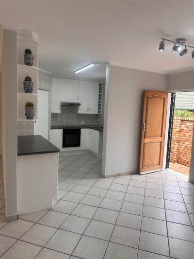 3 Bedroom Townhouse in Highveld