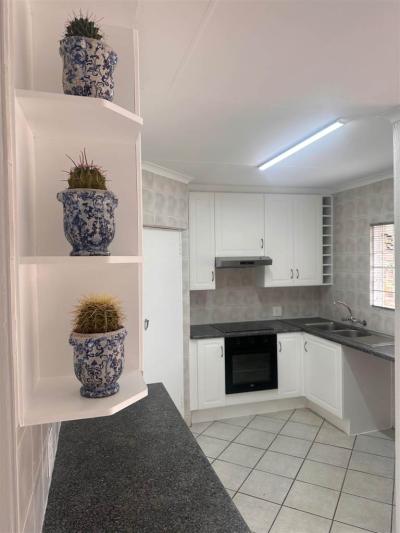 3 Bedroom Townhouse in Highveld-16