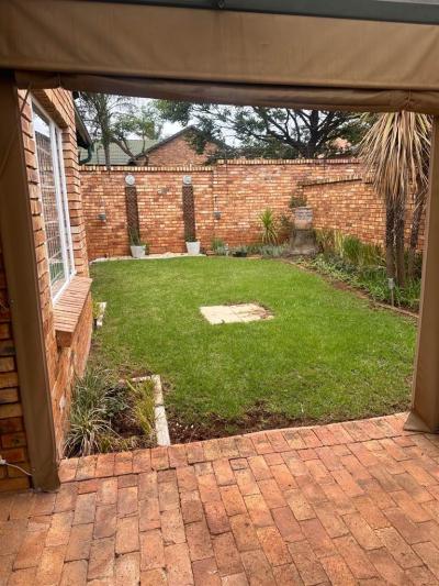 3 Bedroom Townhouse in Highveld-4