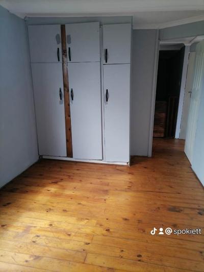 2 Bedroom Flat in Greenfields-10