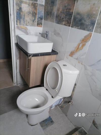 2 Bedroom Flat in Greenfields-16