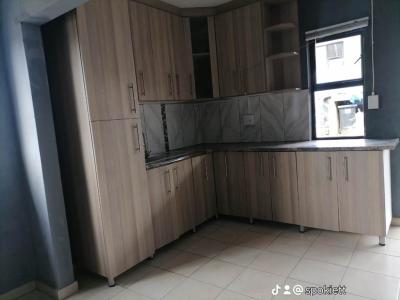 2 Bedroom Flat in Greenfields-3