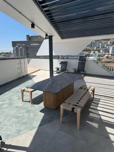 1 Bedroom Apartment in Sea Point