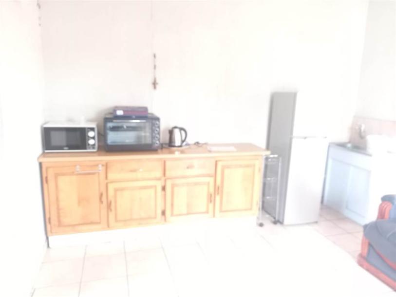1 Bedroom Garden Cottage in Tasbet Park-1