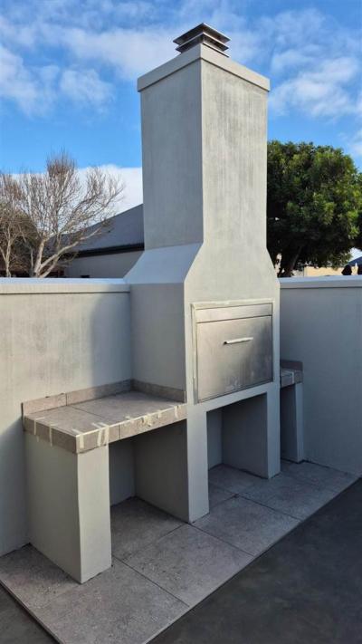 3 Bedroom House in Melkbosstrand