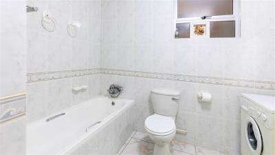 3 Bedroom Apartment in Ramsgate-4