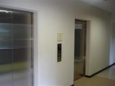 Bachelor apartment in Braamfontein