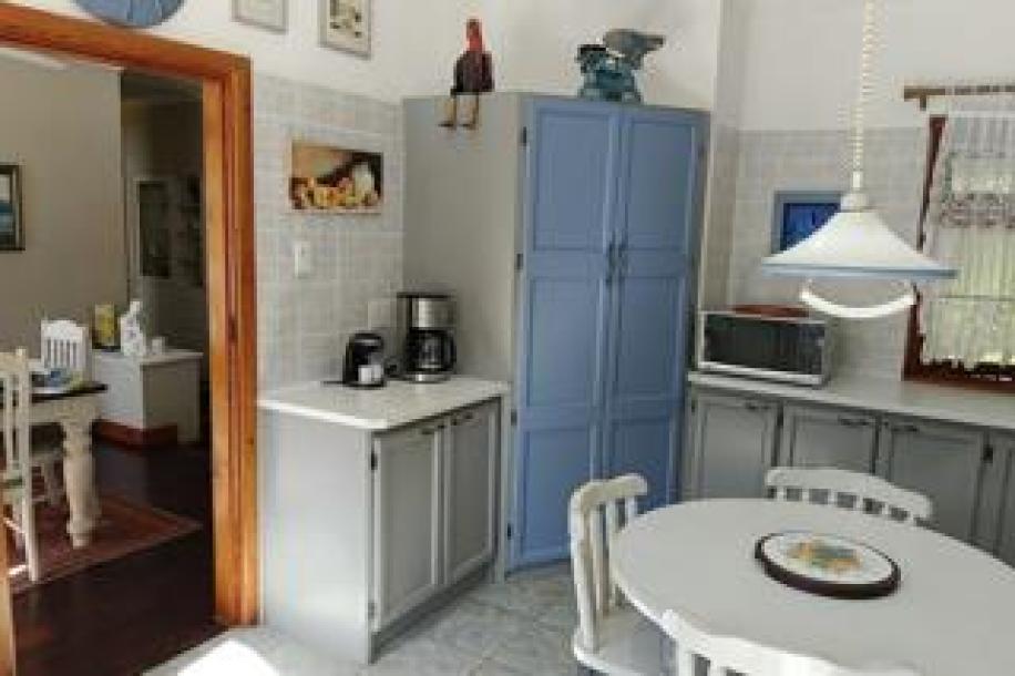 3 Bedroom House for Sale in Uvongo Beach-9