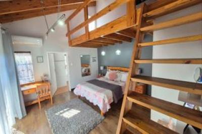 5 Bedroom House for Sale in Bedfordview-13