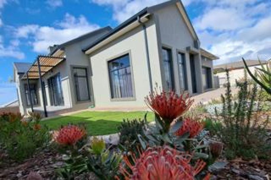 3 Bedroom House for Sale in Dana Bay-0