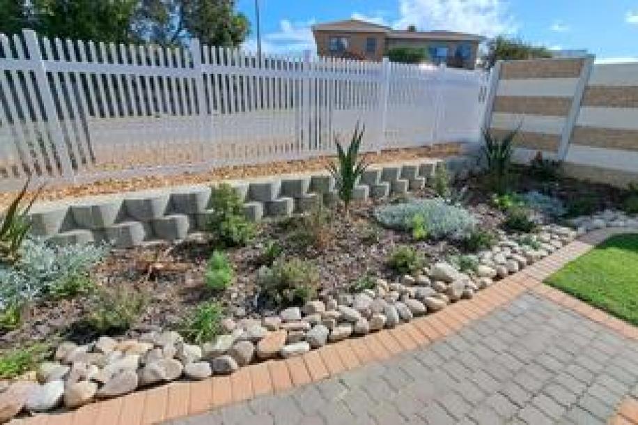 3 Bedroom House for Sale in Dana Bay-1