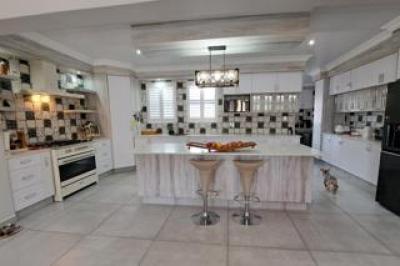 3 Bedroom House for Sale in Dana Bay-2