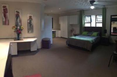 6 Bedroom House for Sale in Del Judor Ext 1-11