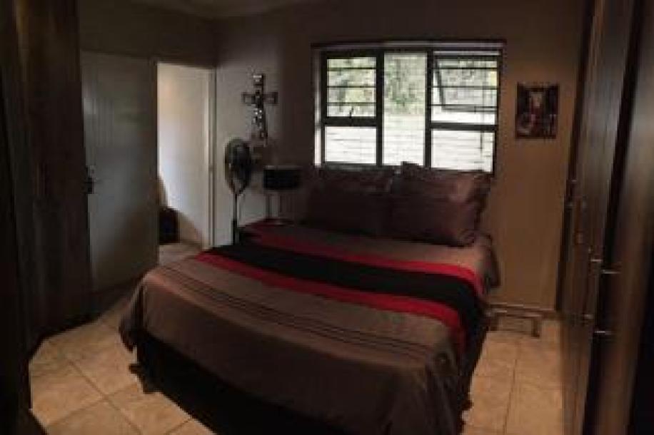 6 Bedroom House for Sale in Del Judor Ext 1-13