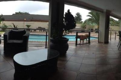 6 Bedroom House for Sale in Del Judor Ext 1-15