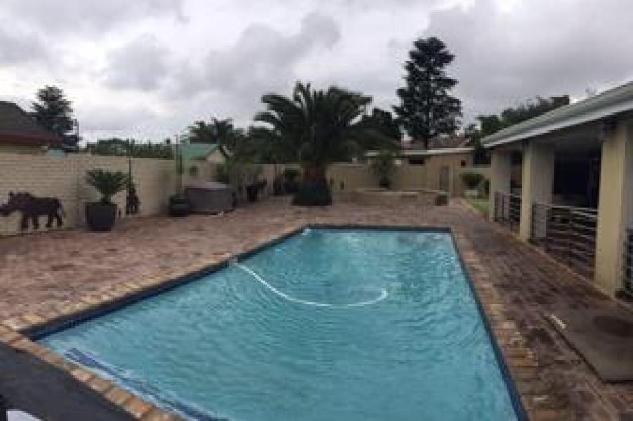 6 Bedroom House for Sale in Del Judor Ext 1-17