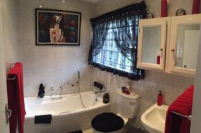 6 Bedroom House for Sale in Del Judor Ext 1-3