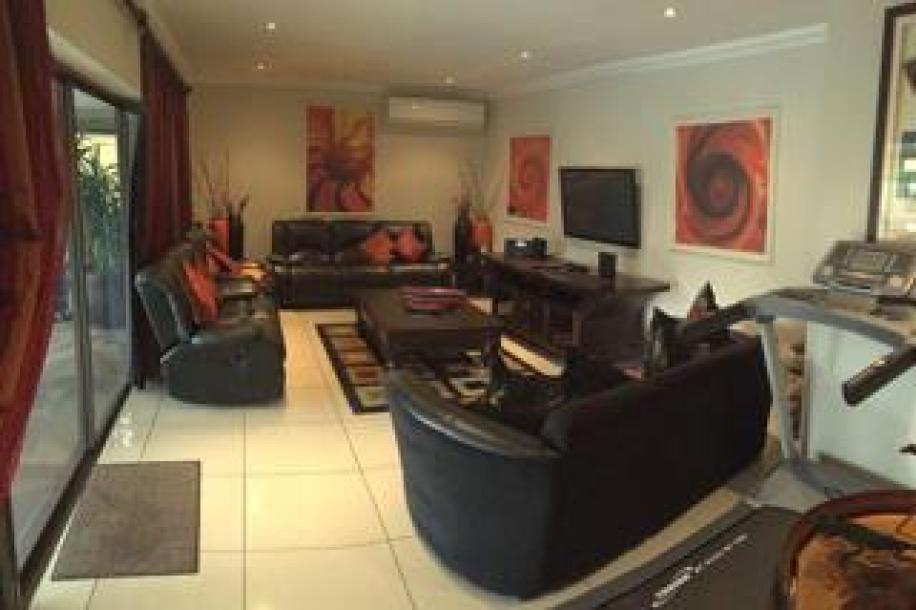 6 Bedroom House for Sale in Del Judor Ext 1-8