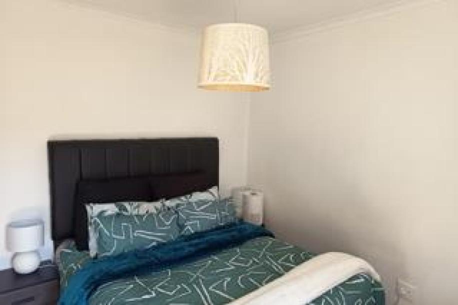 2 Bedroom Apartment / Flat for Sale in Ferndale-2