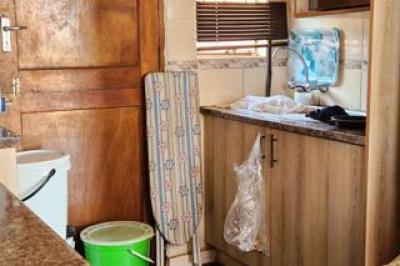 2 Bedroom House for Sale in Boitekong-5