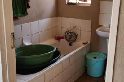 2 Bedroom House for Sale in Boitekong-6