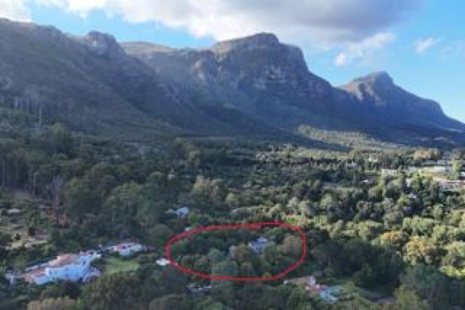 2 Bedroom Apartment / Flat to Rent in Constantia Heights-2