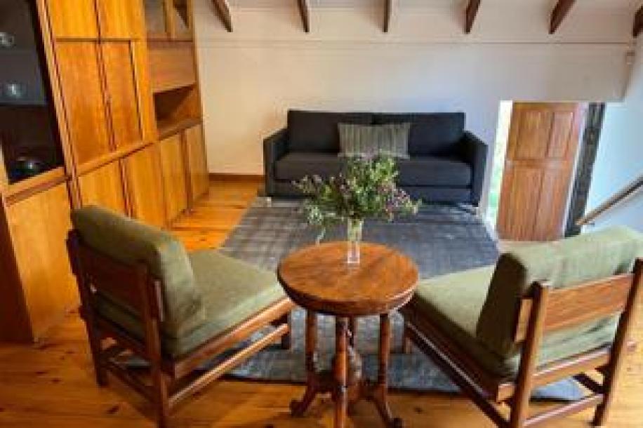 2 Bedroom Apartment / Flat to Rent in Constantia Heights-5