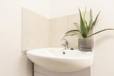 1 Bedroom Apartment / Flat to Rent in Kelvin-16