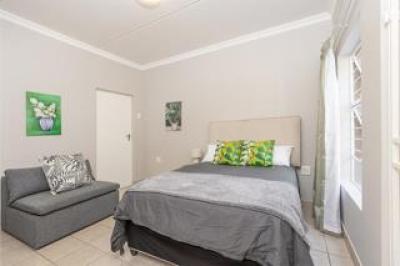 1 Bedroom Apartment / Flat to Rent in Kelvin-3