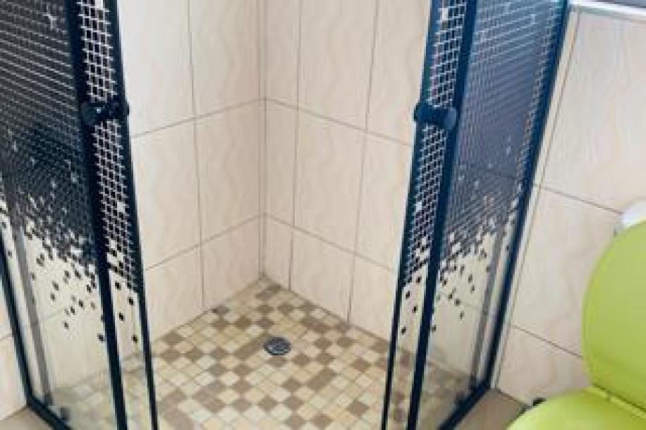 1 Bedroom Apartment / Flat to Rent in Protea Glen-3