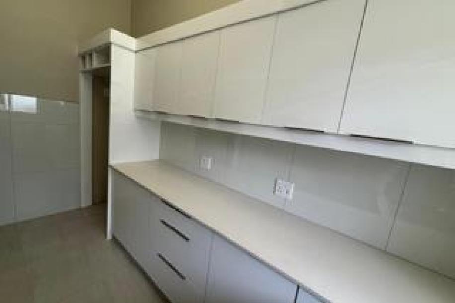 2.5 Bedroom Apartment / Flat to Rent in Musgrave-2