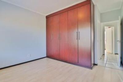 2 Bedroom Apartment / Flat to Rent in Glenvista