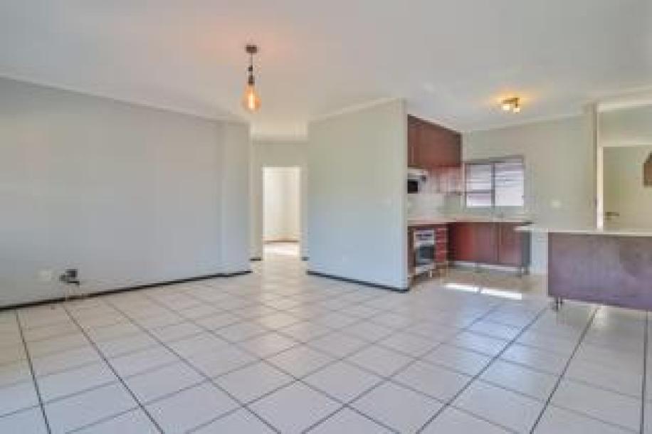 2 Bedroom Apartment / Flat to Rent in Glenvista-8