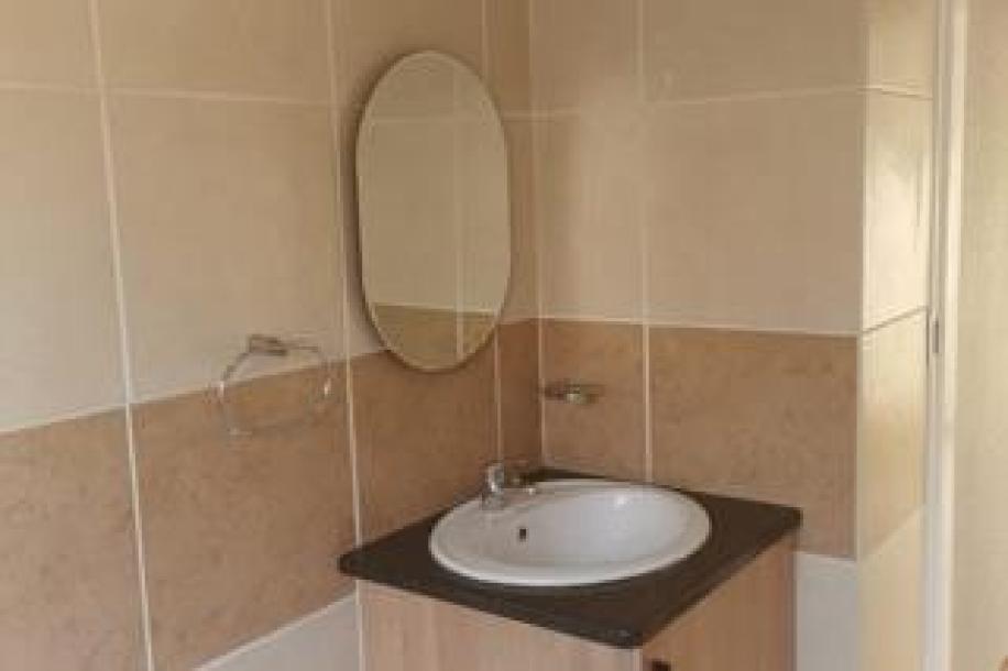 3 Bedroom Townhouse to Rent in Meyersdal-15