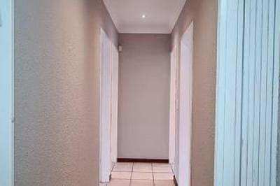 3 Bedroom Townhouse to Rent in Meyersdal-7