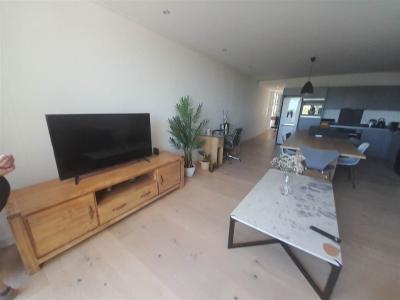 2 Bed Apartment in Vredehoek-12