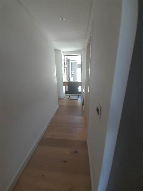 2 Bed Apartment in Vredehoek-14