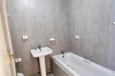 2 Bedroom Townhouse to Rent in Winchester Hills