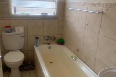 2 Bedroom House to Rent in Alveda