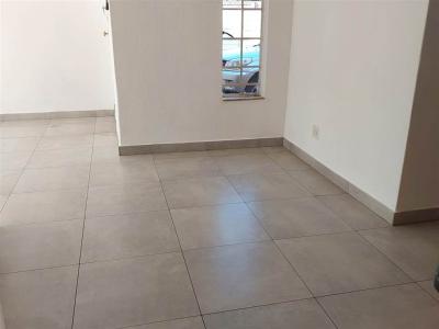 3 Bedroom House in Zwartkop-11