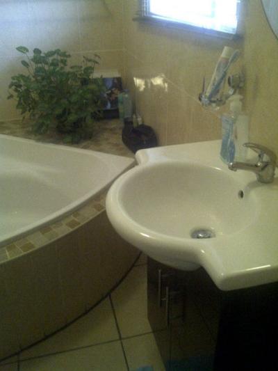 3 Bedroom House in Zwartkop-6