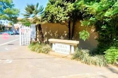 2 Bedroom Townhouse in Parys-1